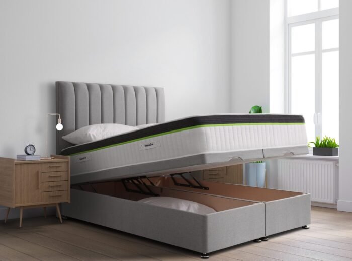 Modern,Scandinavian,Interior,Of,Bedroom,,wood,Bed,And,Bedside,Table Modern,Scandinavian,Interior,Of,Bedroom,,wood,Bed,And,Bedside,Table