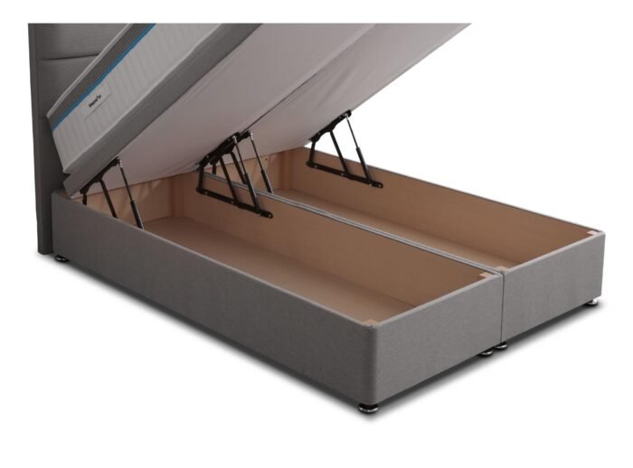 INSIDE OTTOMAN DETAIL_square_padded INSIDE OTTOMAN DETAIL_square_padded