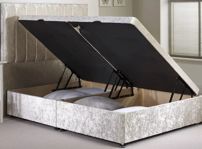 products-velvet_ottoman.jpg